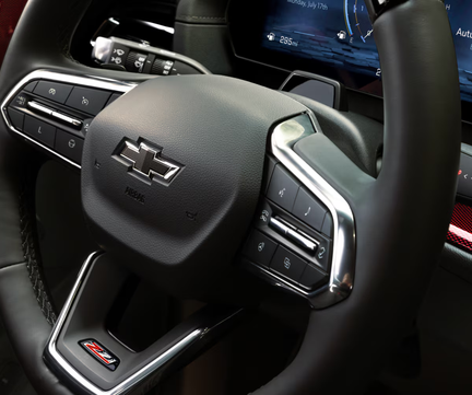 Close-up of the Chevrolet Traverse RS steering wheel
